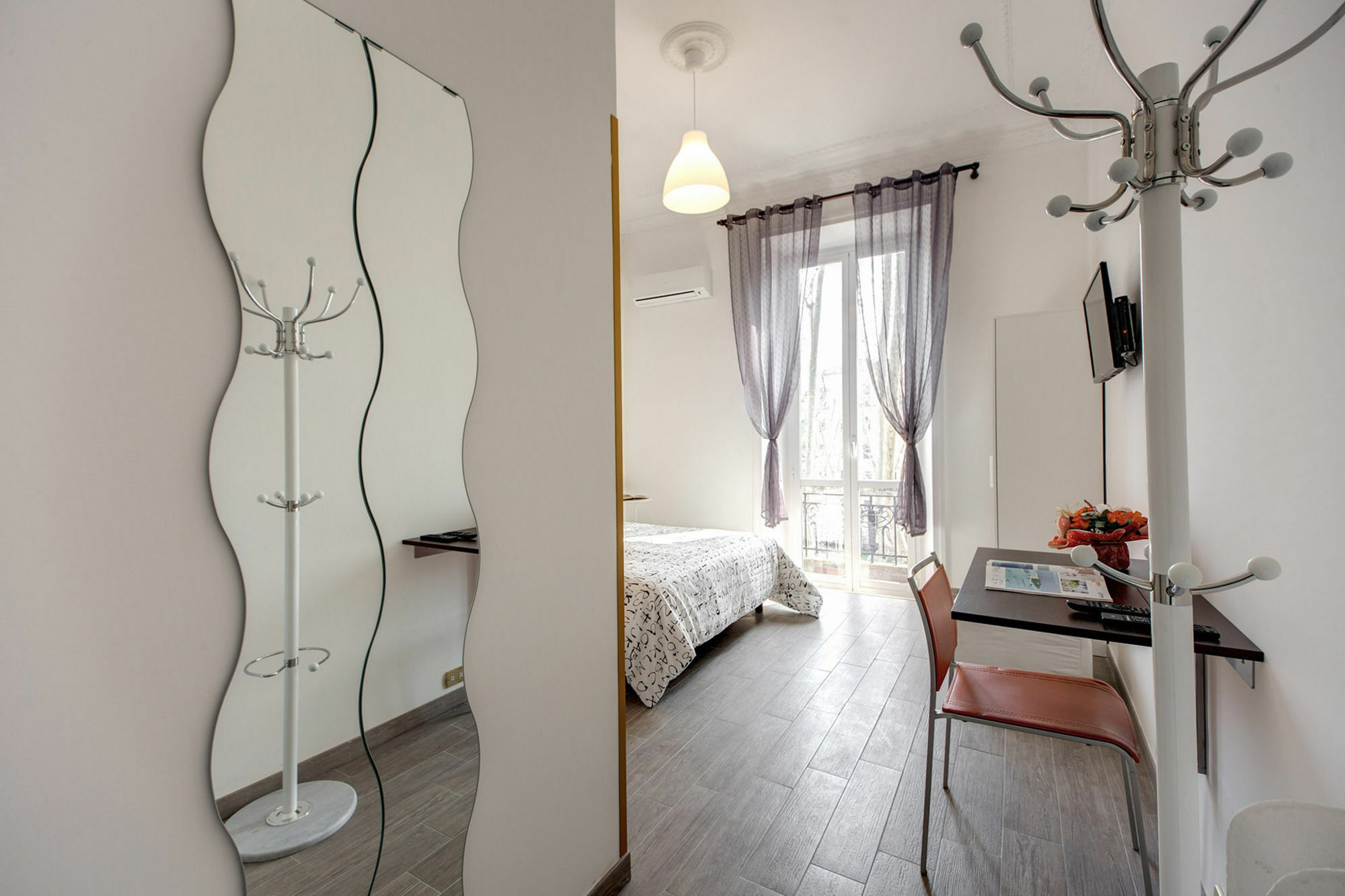Hotel Domus 78 Roma Esterno foto